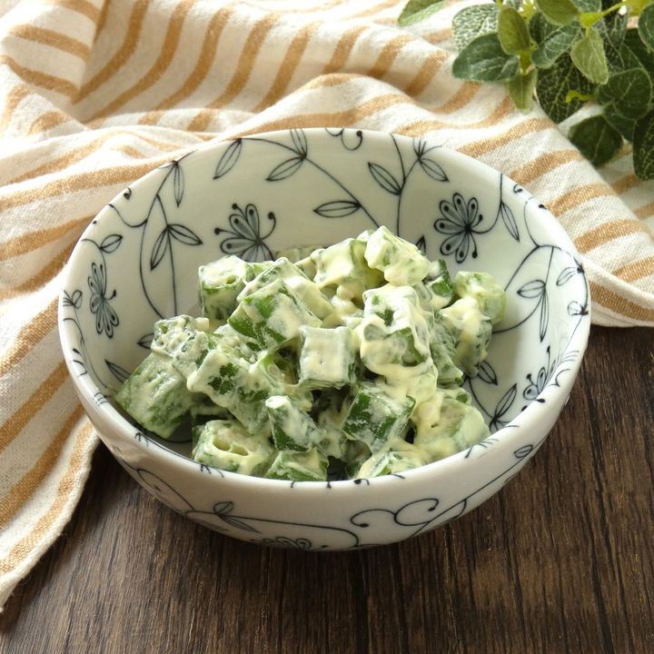 電子レンジでパパっと完成！「オクラのにんにくマヨ和え」