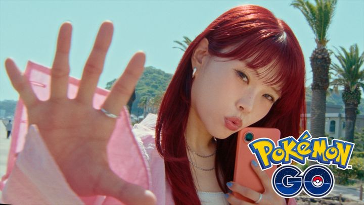 『ポケモン GO』新テレビCMキービジュアル （C）Niantic （C）Pokemon／Nintendo／Creatures／GAME FREAK ポケットモンスター・ポケモン・Pokemonは任天堂・クリーチャーズ・ゲームフリークの商標です。 width=