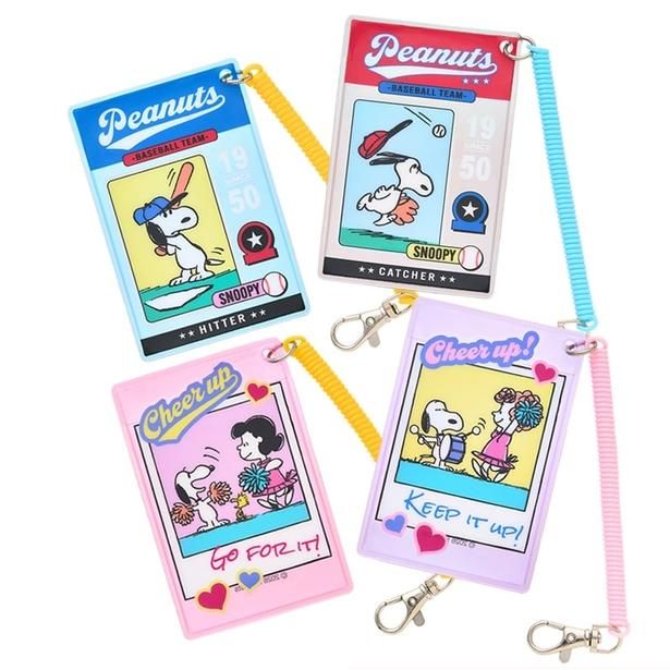 スヌーピー PEANUTS クリアパスケース 画像出典：PLAZA公式サイト © 2026 Peanuts Worldwide LLC