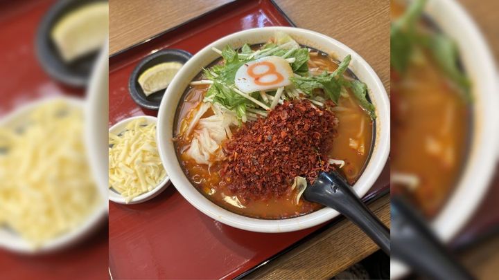 遊園地の思い出とともに。老若男女に愛される地域密着の汁なし麺