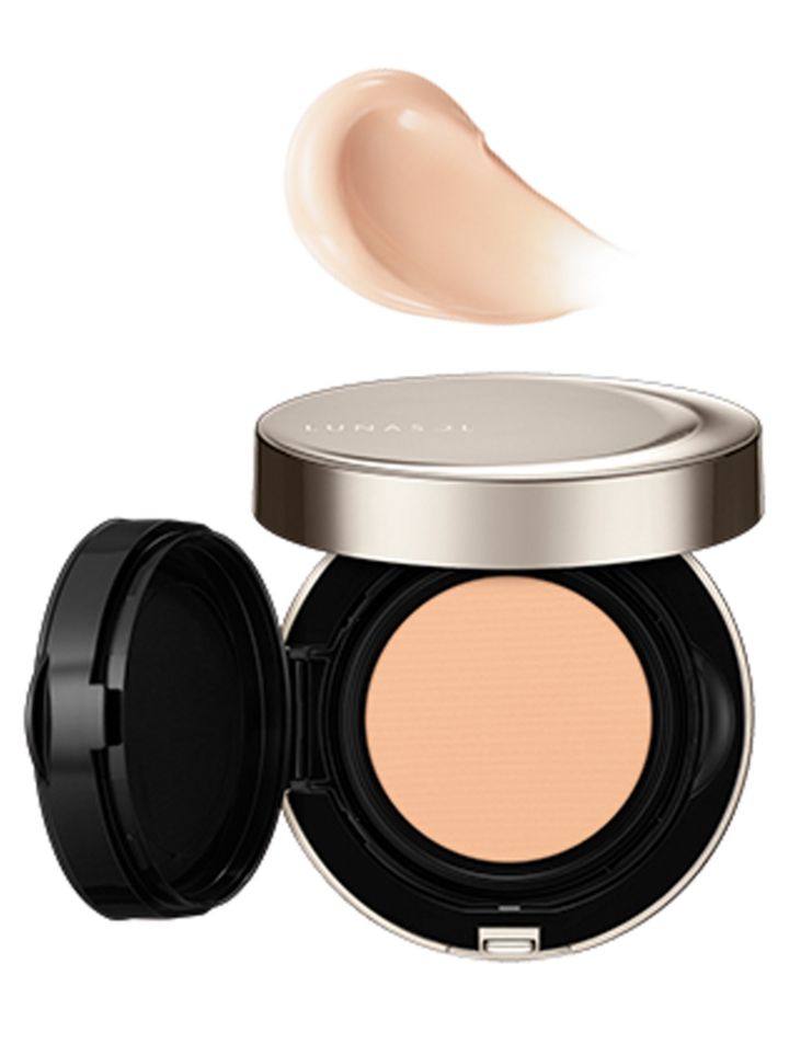 ル ナソル ラディアントフロウ メッシ ュコンパクトP1 SPF17・PA++ ¥10,120 ／カネボウ化粧品