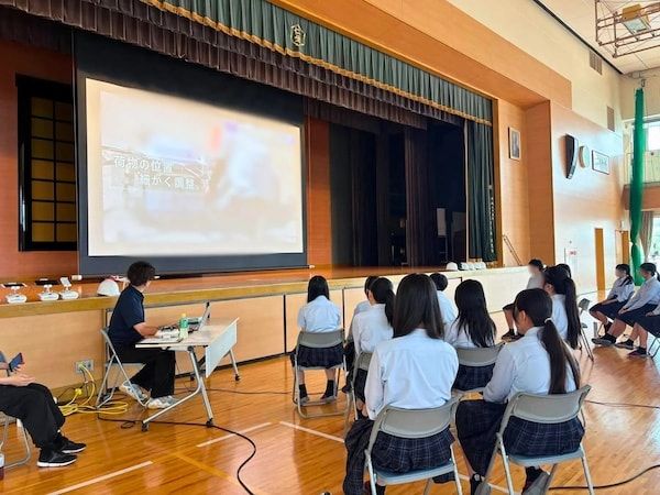 【福井県福井市】仁愛女子高等学校でドローン体験会開催！福井の災害調査事例などを学び、操縦にも挑戦