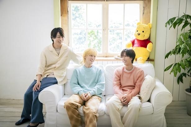 【写真を見る】「くまのプーさん」から大切なものを受け取ってきた櫻井翔と阿部亮平、川島如恵留 [c]Disney