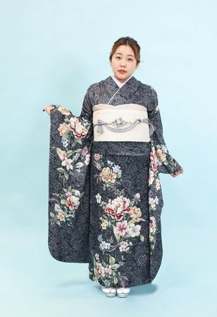 【北海道、埼玉県、長野県、愛知県、沖縄県】5Lまで対応。振袖ブランド「グラマラスプラス BY #振袖gram」が夏休みセールを開催