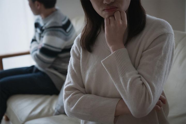 既婚者たちが配偶者に隠していることとは……？