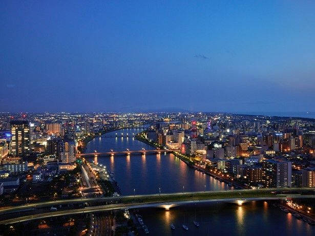 【写真】刻一刻と表情を変えていく夕方の時間帯がおすすめ！ 画像提供：ホテル日航新潟