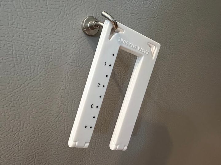 置いて量れるパスタメジャー