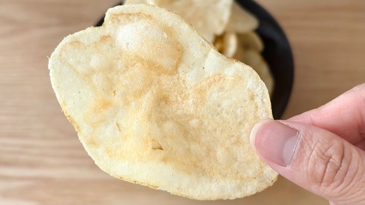 定番おにぎりがポテチに！？【ローソン】に登場したコンビニ限定品を実食