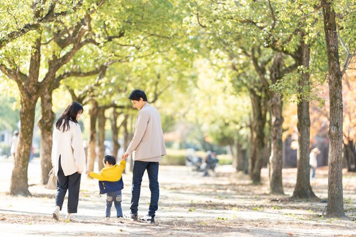 家と2人目がほしい！目標の一方で世帯年収600万・介護職の24歳女性が抱える不安と苦しさ