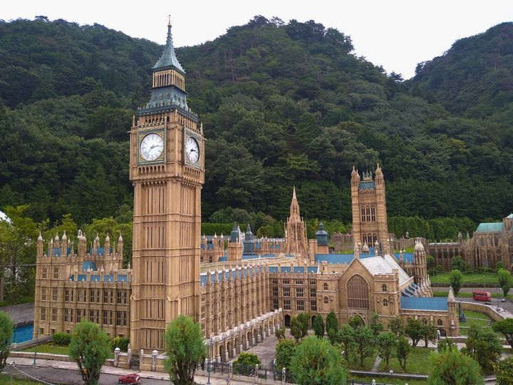 ビッグベンと英国国会議事堂の展示