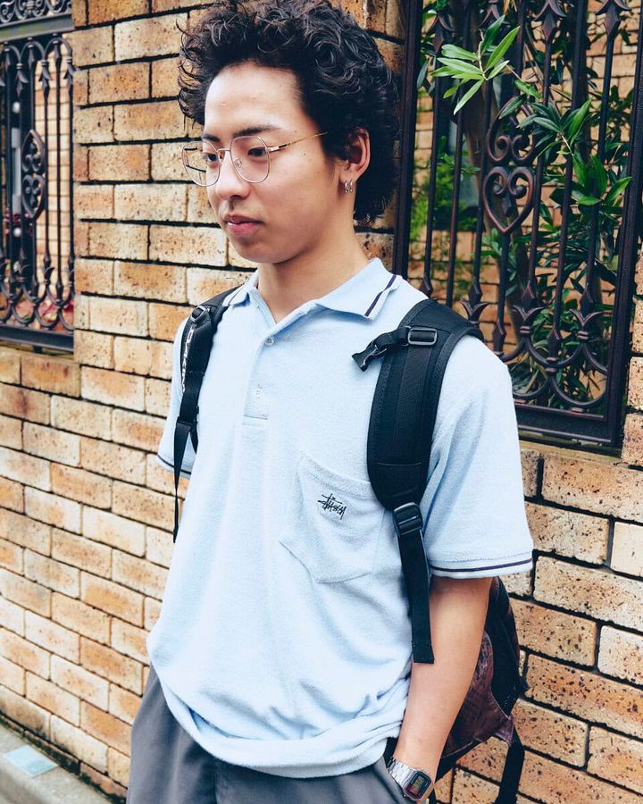 【20代スナップ＠下北沢】“ガキっぽさ”を出しつつ、腕時計と靴のシルバーで近未来っぽく