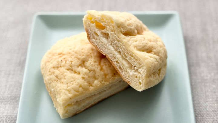 「ほんのり塩気」「また食べたい」【セブン】ユニークメロンパンの味は？