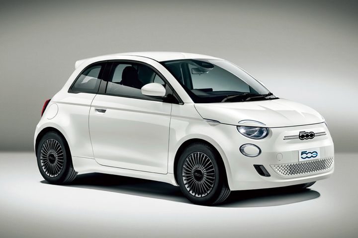 やっぱり車もファッションの一部！おしゃれでかわいい小さなクルマ6選