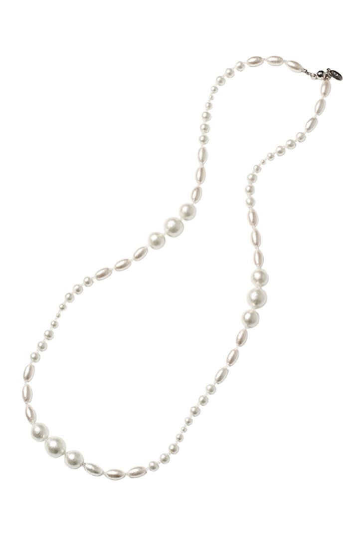 ネックレス¥24,200／アビステ