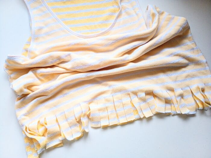 ミシンも針も使いません！着なくなったTシャツが「エコバッグ」に大変身！たった10分でできますよ♪