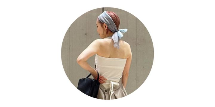 トップス／ヴェニット パンツ／トゥデイフル バッグ／オーラリー スカーフ／イラニス
