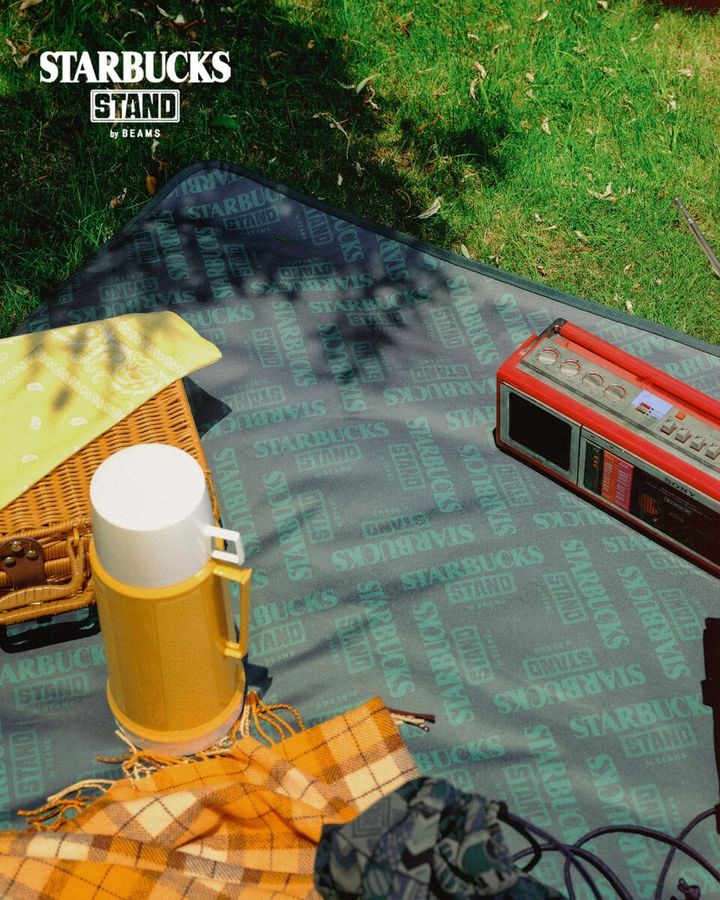 【スタバ×ビームス新作】夏の外遊びに欲しい！ コールマン別注チェア＆クーラーボックス発売