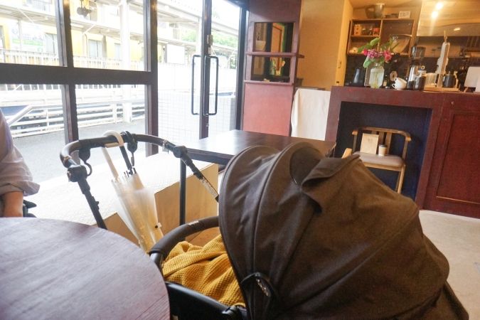 喫茶今日 ベビーカー同伴利用シーン