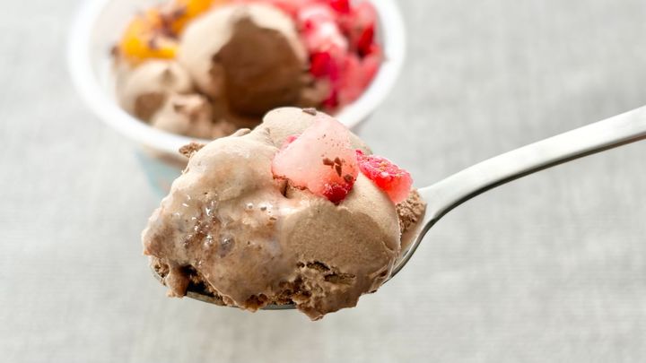 高いけど「バカうまい」【セブン】GODIVA×白くまのコラボアイス