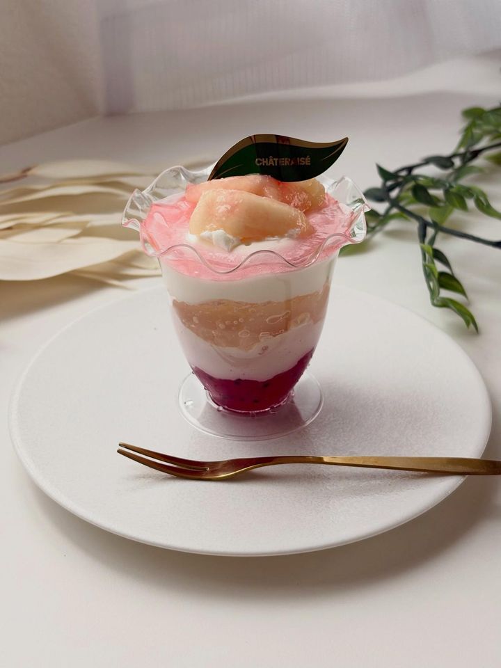画像: 桃カラーのビジュが可愛い！