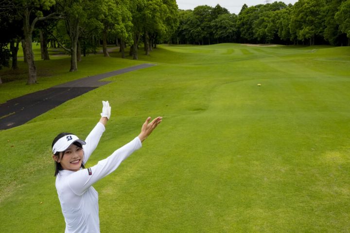 ティショット成功の秘訣は「ティーアップする場所」にあり！女子プロが解説