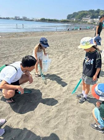 【神奈川県藤沢市】はとバスが「海の環境問題」をテーマにした江ノ島海岸サステナブルツアーを運行！