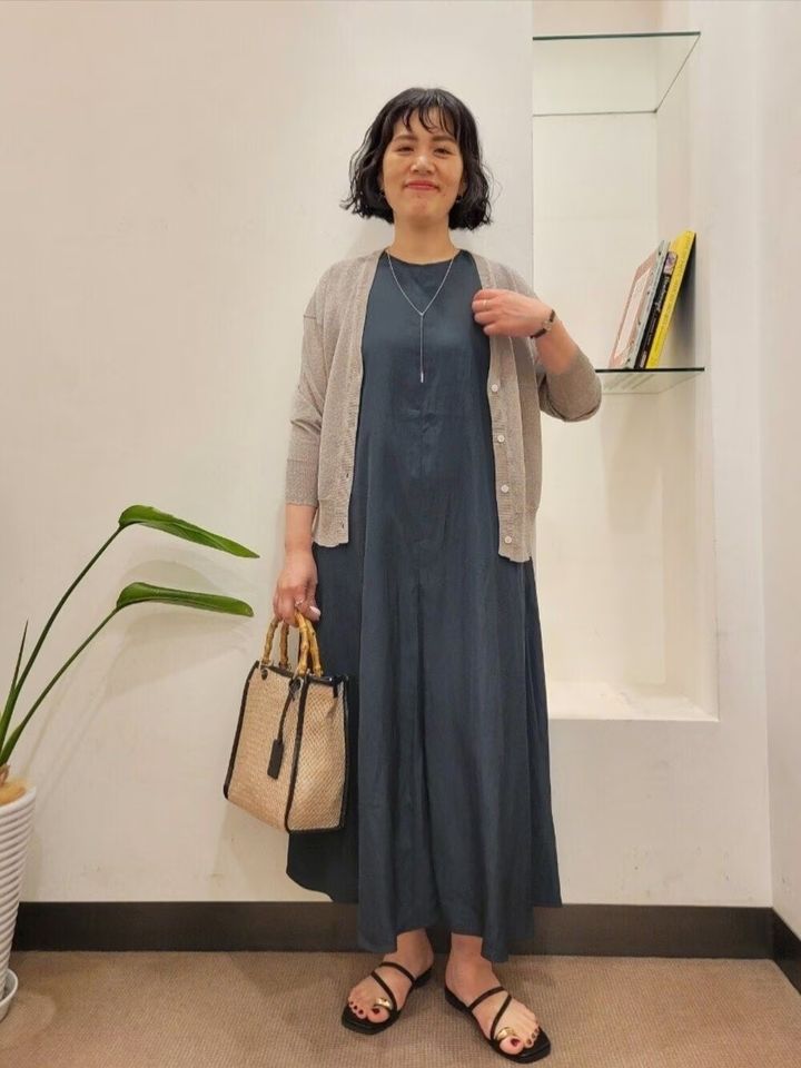 何にでも合う！ 万能な細めストラップ