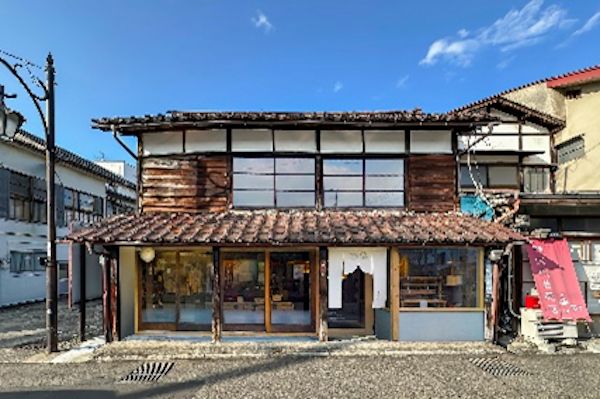 紙を再利用した江戸小紋の粋なデザイン。「TSUMUGI」がTシャツやあずま袋などを発売