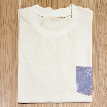 紙を再利用した江戸小紋の粋なデザイン。「TSUMUGI」がTシャツやあずま袋などを発売