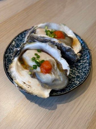 【大阪府大阪市】一年中生牡蠣が味わえる、牡蠣づくしの居酒屋「イザカヤキツネ」が難波にオープン！