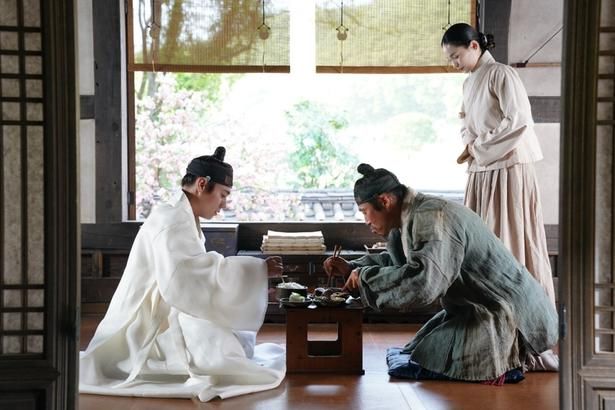 虎の襲撃をきっかけに、心境に変化が生まれる端宗 [c]2026 SHOWBOX & BA ENTERTAINMENT ALL RIGHTS RESERVED.