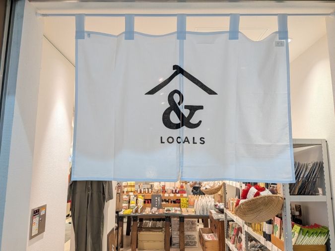 ＆LOCALS 外観