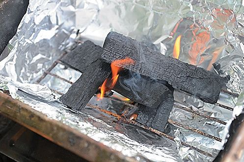 キャンプツーリングでの焚火＆炭火のおこし方