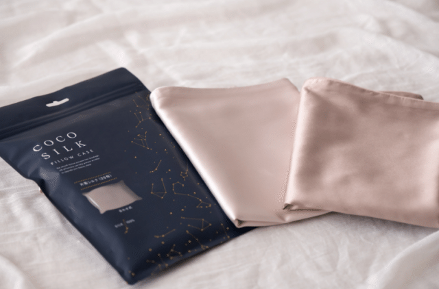COCOSILKの枕カバー
