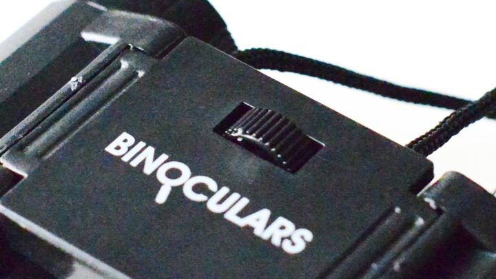 100均「双眼鏡」のおすすめは？実際に使えるのかを試してみた！