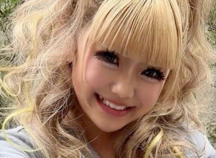 【写真・画像】「浜崎あゆみ似ママにISSA似パパ…」小学生ギャル（10）、美男美女すぎる家族を公開 1枚目