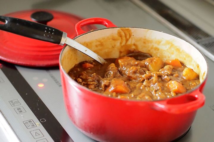 夏に食べたくなるカレー。作り置きをする際は食中毒に細心の注意が必要なのです！