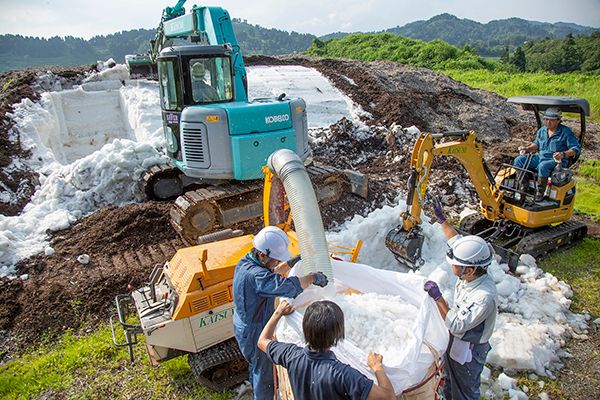 【神奈川県海老名市】海老名駅前に雪山が出現！「ららぽーと海老名 presents 雪でアソビナ」開催