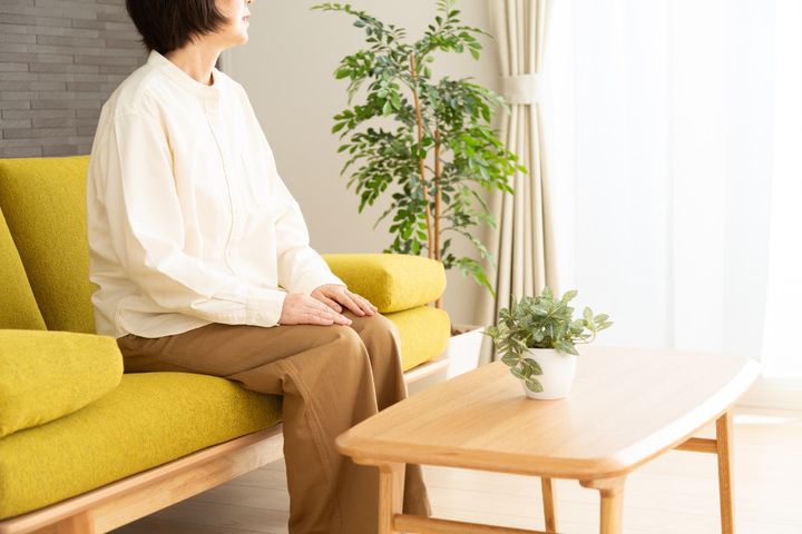 返してくれるよね……？交際相手へのほのかな期待を裏切られた56歳・無職女性の過去