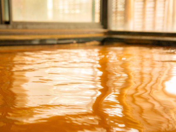 【兵庫県神戸市】名湯から生まれた塩を使ったプリン専門店「有馬金泉塩プリン ゆもん」開店