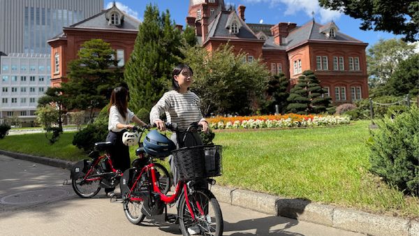 【北海道札幌市】札幌のシェアサイクル「ポロクル」、赤れんが庁舎前庭で無料試乗体験会を実施