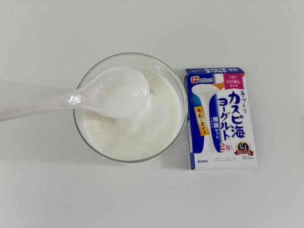 スプーンですくうと、まるでトルコアイスのように「びよ〜ん」と伸びる独特の粘りに感動！