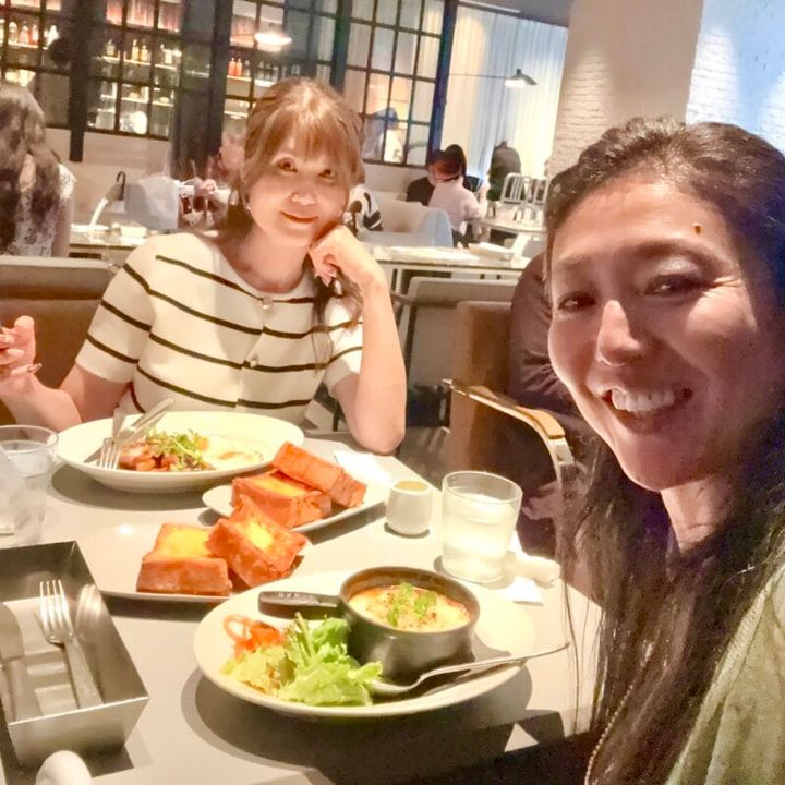 食後は女子のお約束！お喋りタイム