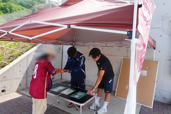 【奈良県御所市】佐藤薬品工業が、「昌子源選手 サッカー教室」で塩分補給サプリ「RED-Q」を提供