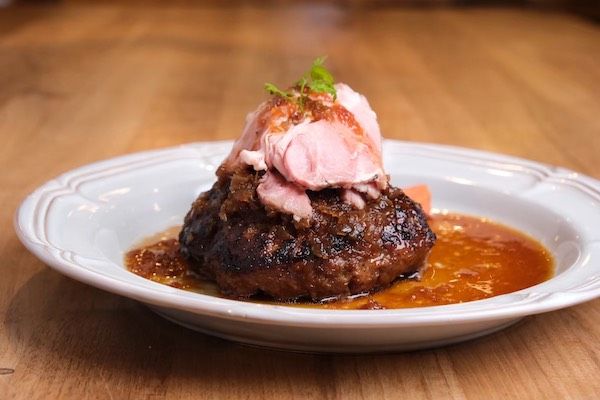【大阪府和泉市】年間16,000食提供したハンバーグが進化。洋食店きさんじPlusが国産牛100％「恋バーグ」発売