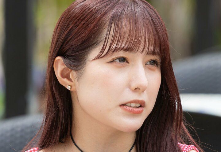 【写真・画像】今年引退した30歳セクシー女優「7歳年上彼氏と交際3ヶ月でレスに。相手から、“仕事がよぎってできない”と…」失恋経験を告白 1枚目