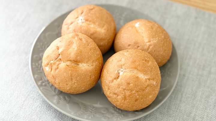 甘じょっぱくて朝食にもおすすめ【ファミマ】1個47円以下のパンが美味