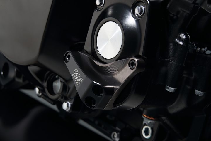 【エンジンケースガードKIT 「PRO SHIELD」 Z900RS/CAFE】