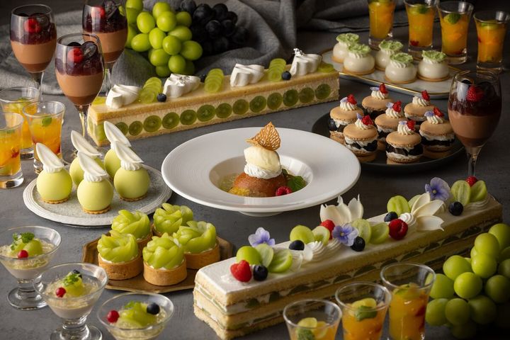 横浜ベイシェラトン ホテル＆タワーズ「シーウインド」ナイトスイーツブッフェ「Sweets Parade」～シャインマスカット～
