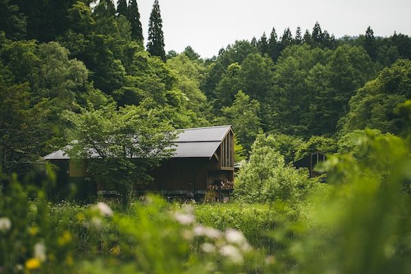 【長野県上田市】プライベートサウナ付きアウトドアホテル「Earthboat」の11拠点目が上田温泉に誕生